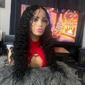 Luxurious Black Curly Wig for Women